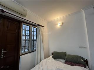 Cho thuê căn hộ 1 ngủ 1 khách 1 bếp 2 ban công ở phố quang trung , hoàn kiếm