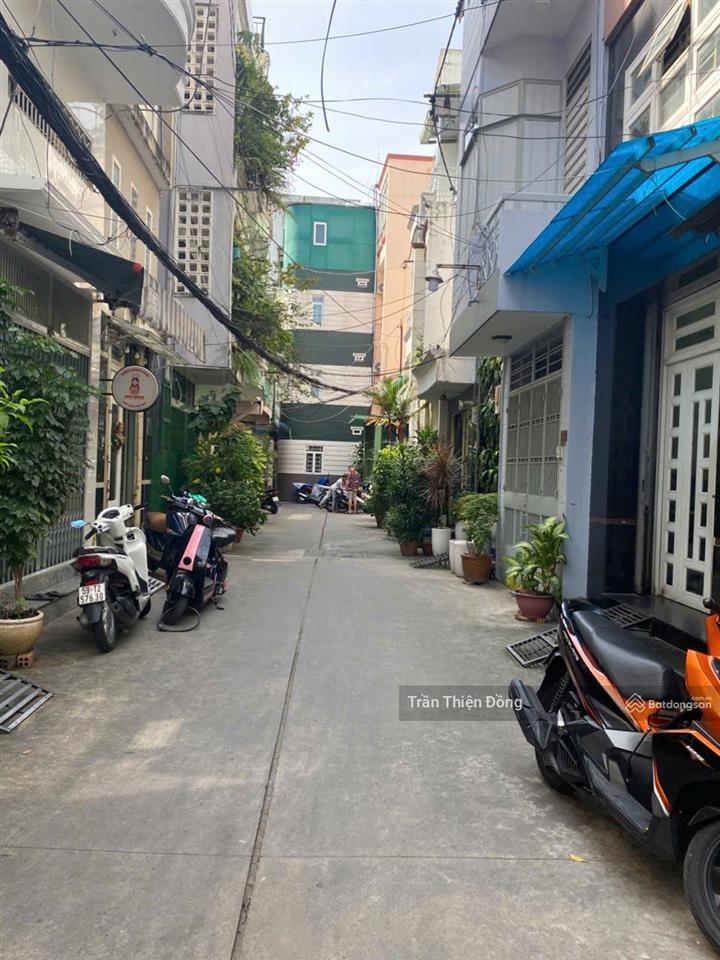 Chính chủ bán hxh víp 345/trần hưng đạopcầu ông lãnh mới q1 5tầng vuông vức chỉ 7,9tỷ. 0913 620 ***