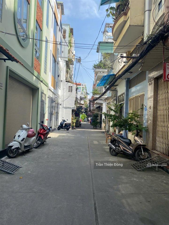 Chính chủ bán hxh víp 345/trần hưng đạopcầu ông lãnh mới q1 5tầng vuông vức chỉ 7,9tỷ. 0913 620 ***