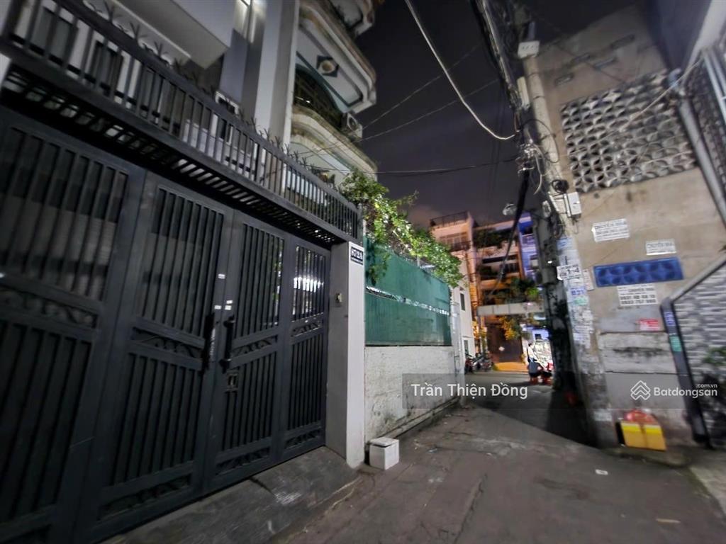 Chính chủ cần bán gấp hxh nguyễn đình chính p15pn (4,2 x23 m) cn=120 m²5 tầng. 16,5 tỷ tl