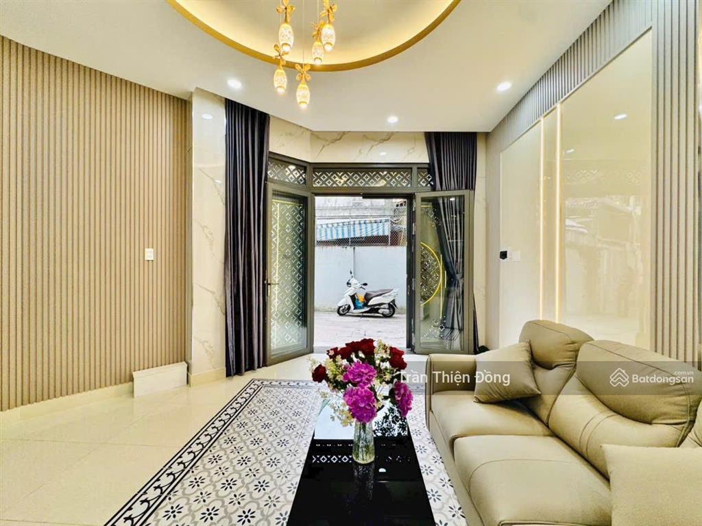 Siêu phẩm hxh lê quang định, bình thạnh  dt 4,5x9m  4 tầng, 4pn + 4wc  chỉ 8,7 tỷ tl. 0913 620 ***