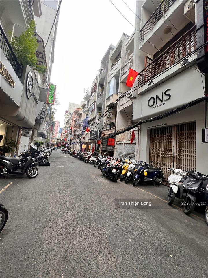 Cần bán gấp nhà hxh vip  150/ nguyễn trãi, q. 1  5 tầng cn=60.1 m2  chỉ 35 tỷ.  0913 620 ***