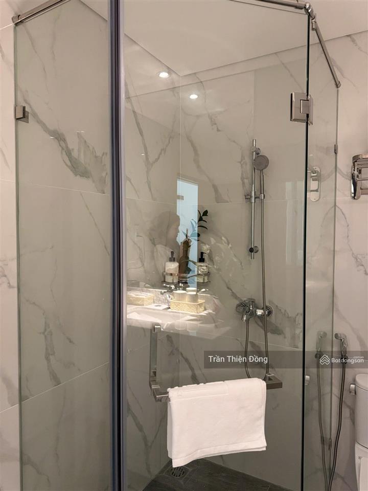 Chính chủ gửi bán nhà kinh doanh cửu long sầm uất  p2  tân bình 4,7x30 cn=141m2  3tầng. chỉ 23tỷ