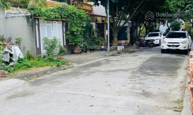 Bán đất việt hưng, 50m2, mt 4m, đường 8m, 3 ô tô tránh