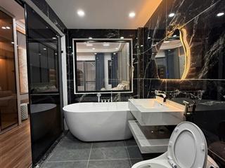 Bán nhà hồng tiến, ngọc lâm, bồ đề 52m2 x 6 tầng, thang máy, xe 7 chỗ vào nhà