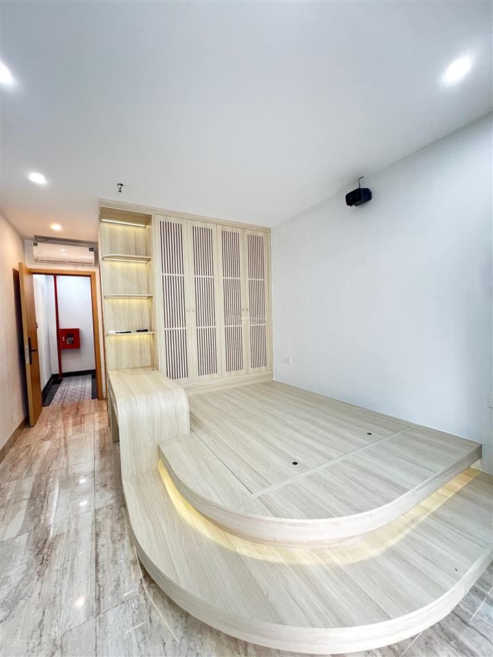 Chdv hàng xóm đh thủy lợi, ngân hàng  dt 40tr/tháng  giá chào chỉ 11.8 tỷ có tl.  0961 080 ***