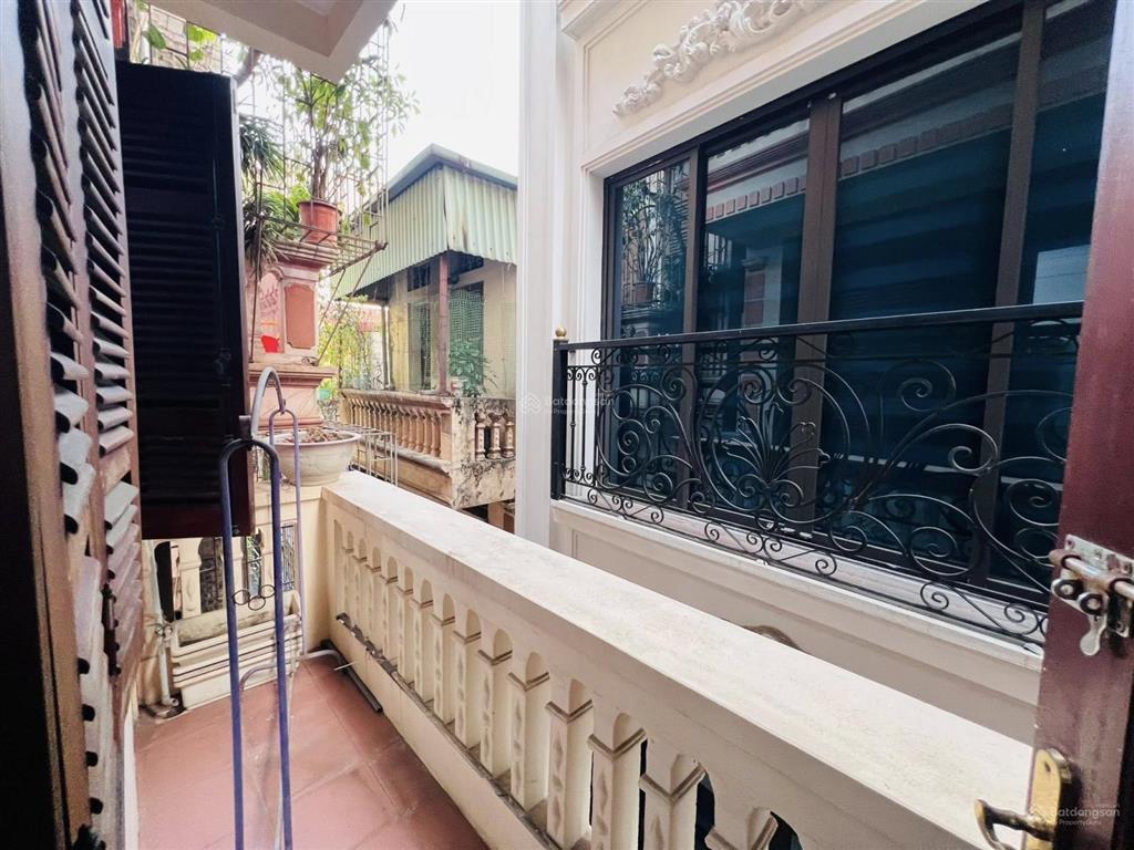 Hiếm có khó tìm  đại la quận hai bà trưng  lô góc  ô tô đỗ cửa  chỉ 13.8 tỷ có tl. sđcc