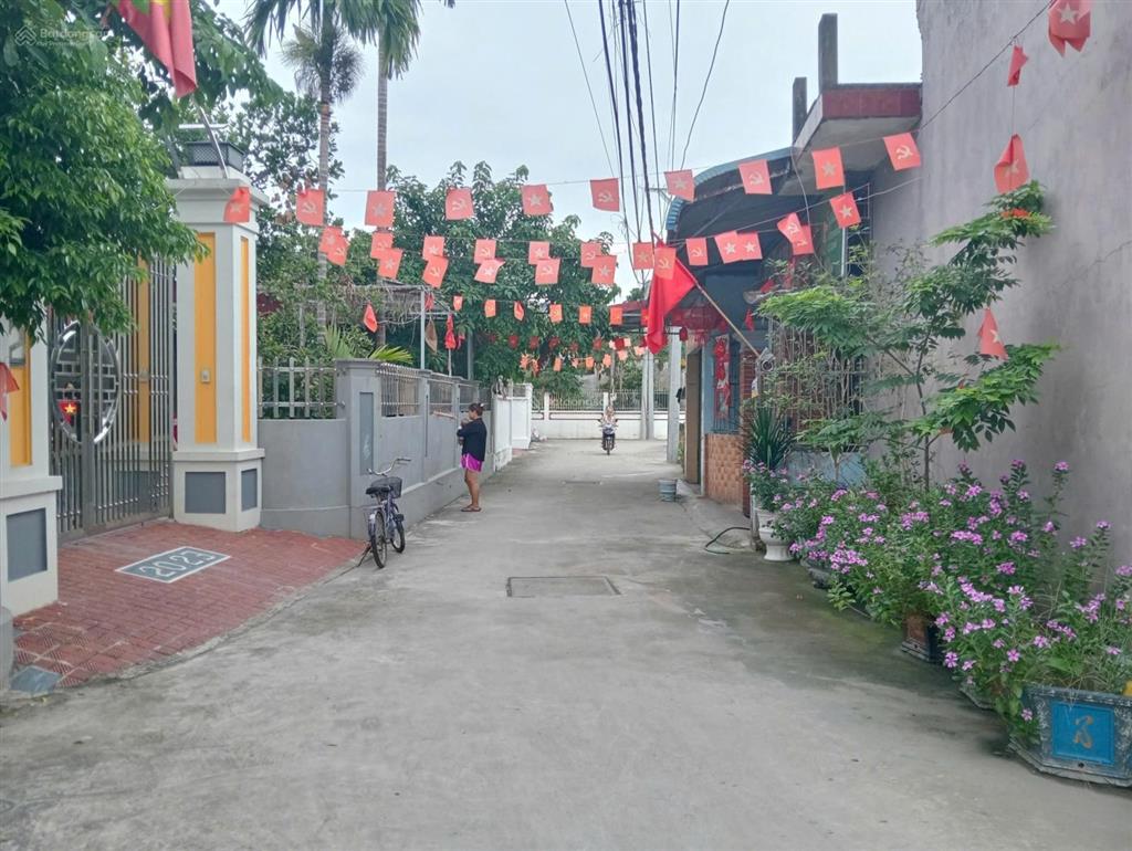Nhỉnh 2 tỷ  nhà 3 tầng  ô tô vào nhà, mặt đường thông  cơ hội hiếm tại thanh oai  0977 690 ***
