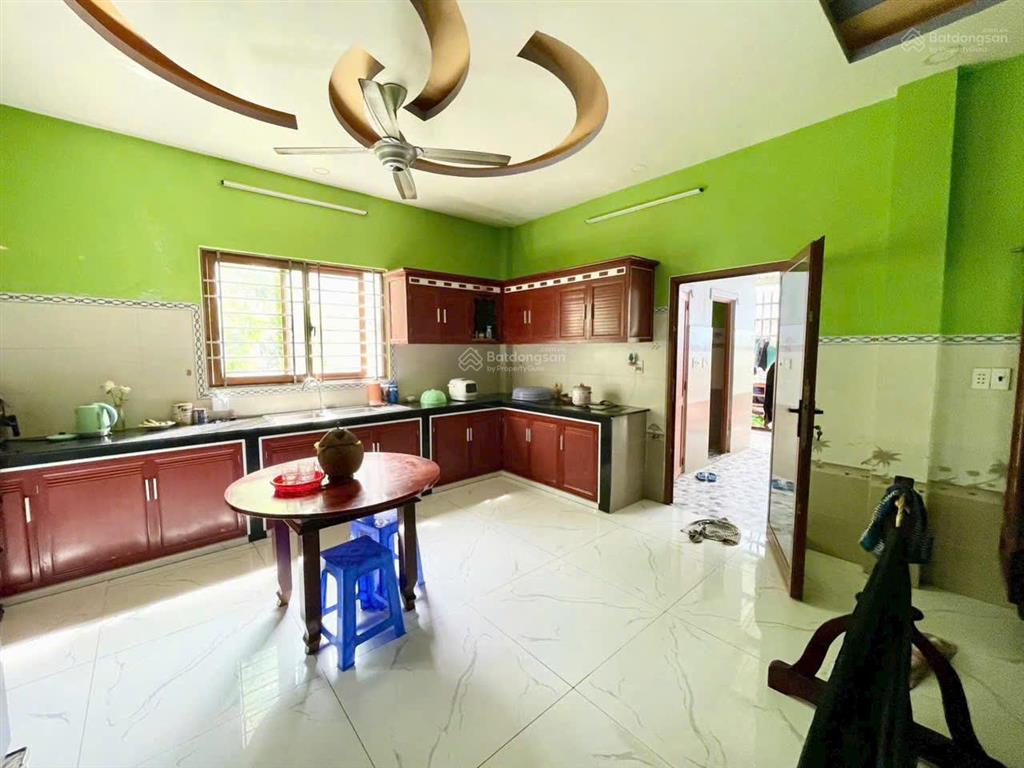 Bán nhà riêng tại kdc long hậu, 3,95 tỷ, 168m2, 4pn, 5wc, uy tín chỉ với 3,95 tỷ