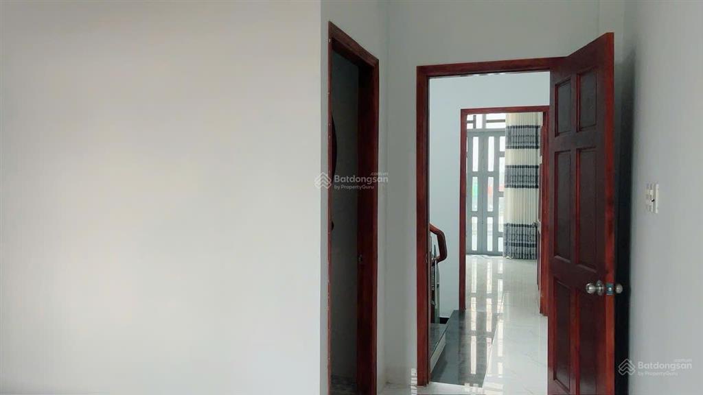 Bán nhanh nhà 3 tầng kdc hoàng hoa long hậu, cần giuộc tây ninh
