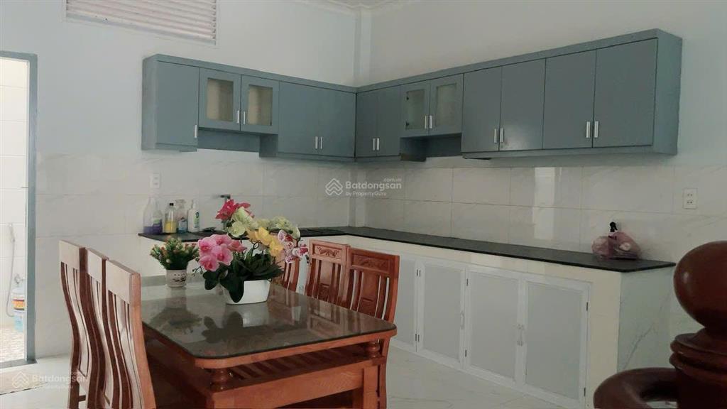 Bán nhanh nhà 3 tầng kdc hoàng hoa long hậu, cần giuộc tây ninh