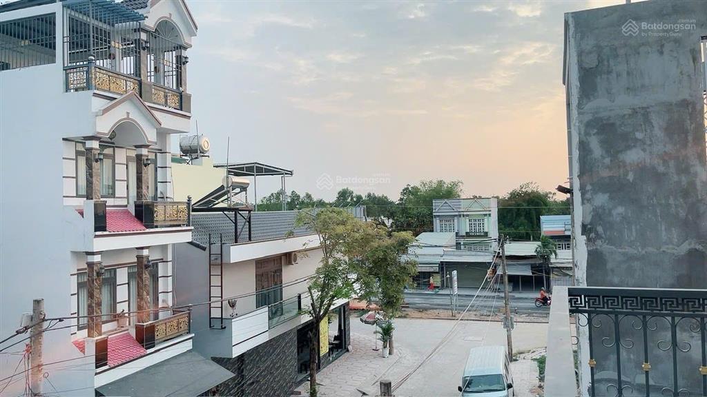 Bán nhanh nhà 3 tầng kdc hoàng hoa long hậu, cần giuộc tây ninh