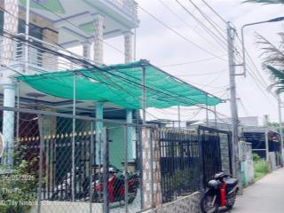 Bán nhà riêng 172m2, 3,95 tỷ, đường  01 ấp 4 long hậu, cần giuộc, tây ninh, giá cực chất