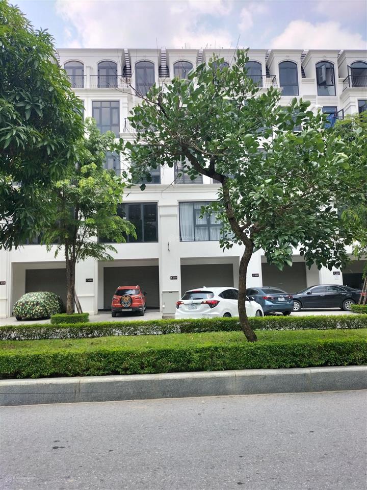 Căn góc đường 30m, kinh doanh nhộn nhịp, liền kề hinode royal park, hoài đức, 200m2