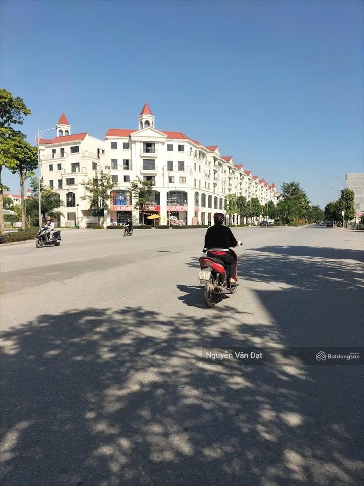 Gấp! một trong số ít giá đầu tư! đường rộng 33m, kinh doanh, liền kề hinode royal park, hoài đức