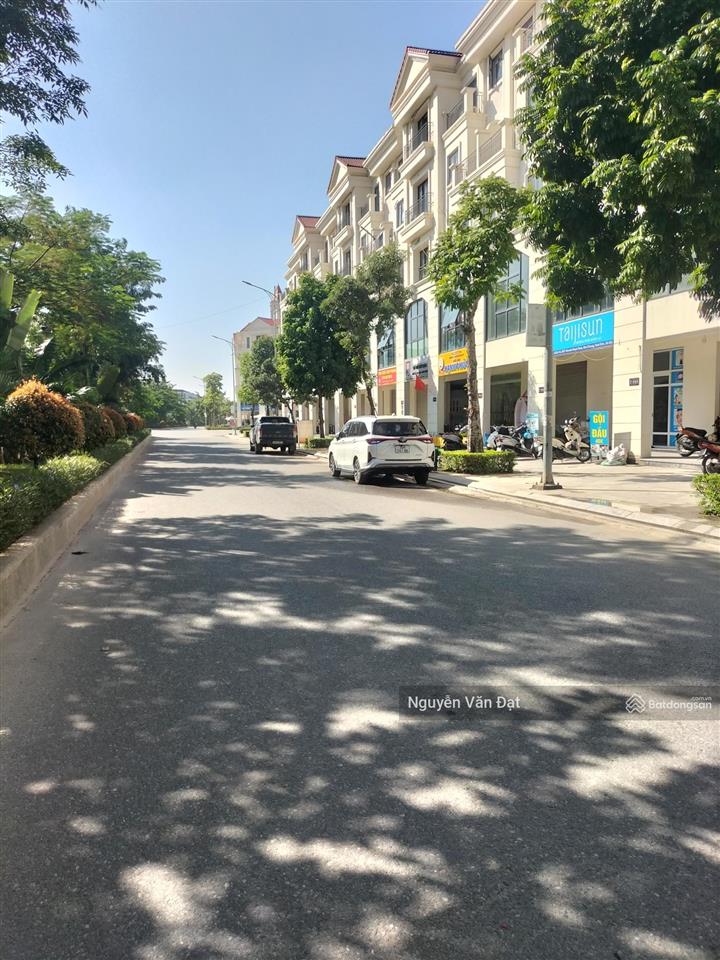 Gấp! một trong số ít giá đầu tư! đường rộng 33m, kinh doanh, liền kề hinode royal park, hoài đức