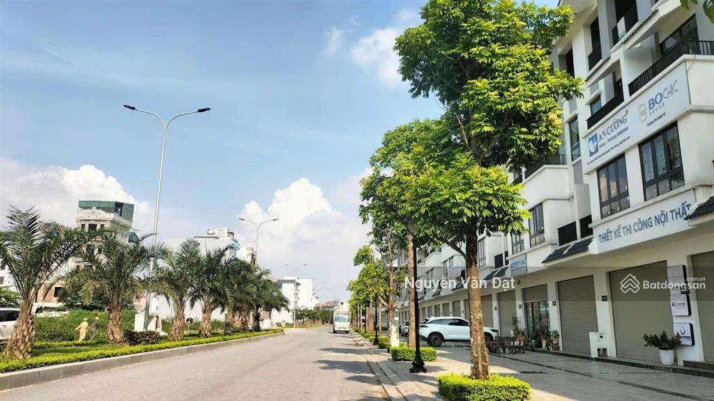 Gấp! căn ngộp cắt lỗ, đường 30m, chỉ hơn 13 tỷ, kinh doanh, hinode royal park, hoài đức