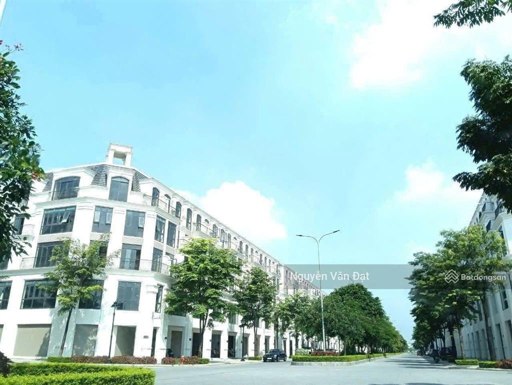 Gấp! căn ngộp cắt lỗ, đường 30m, chỉ hơn 13 tỷ, kinh doanh, hinode royal park, hoài đức