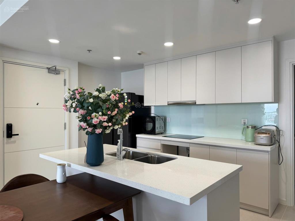 Hot cho thuê 3pn full nội thất 20tr view landmark 81 chỉ cần xách vali vào ở