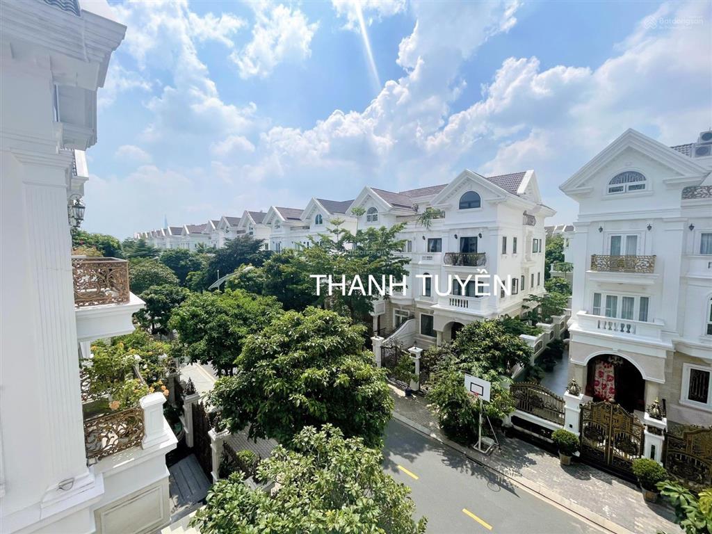 Bán biệt thự song lập nội thất đẹp ở cityland garden hills. thanh tuyền