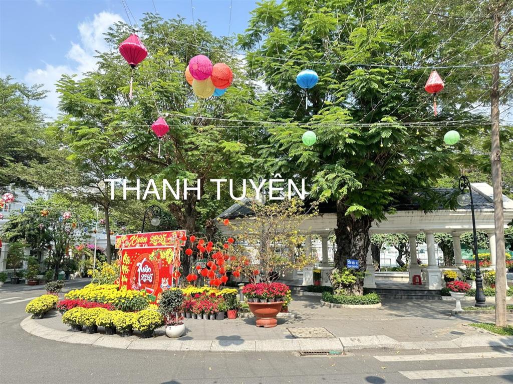 Bán biệt thự căn góc 2 mặt tiền, một trong những căn có vị trí đẹp garden hills. thanh tuyền