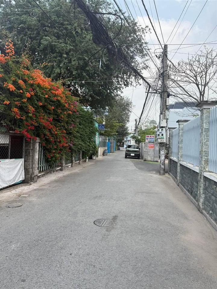 Đất gần chợ dĩ an dt 734m2 ngang 13m tc 300m2 thích hợp biệt thự nhà vườn giá 14 tỷ  0906 309 ***gc