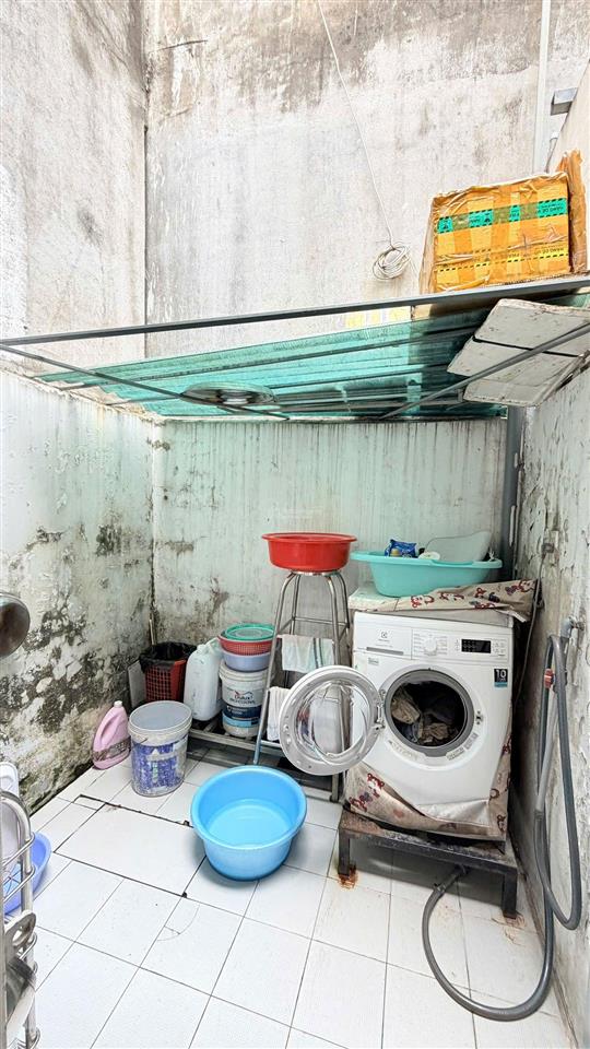 Bán nhà gần làng đh p bình an dĩ an bd dt 87,2m2 ngang 4x21 tc 60m2 2pn giá 3tỷ950,  0906 309 ***