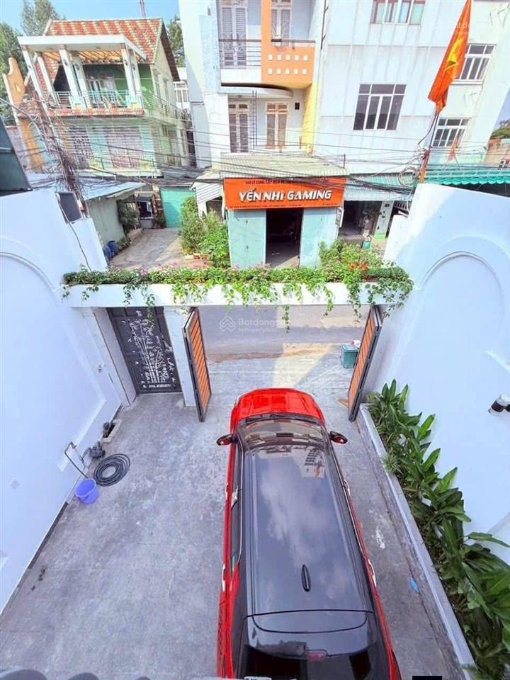 Bán nhà mặt tiền thích hợp vừa ở vừa kinh doanh sát vách tphcm cũ, dt 117m giá 7ty4  0906 309 ***