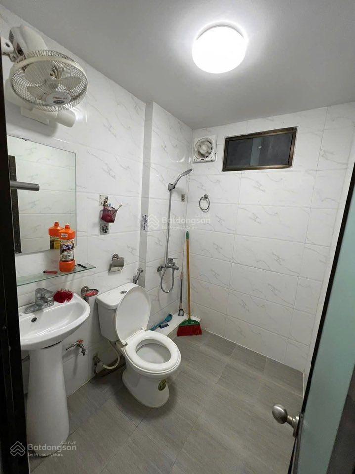 Cho thuê nhà nguyên căn xuân đỉnh. vào ở ngay