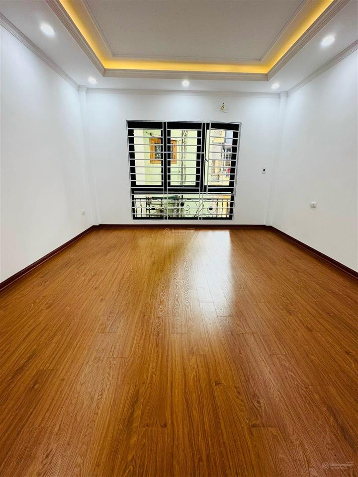 Cho thuê nhà nguyên căn xuân đỉnh. 45m² x 5 tầng. 6pn. vào ở ngay