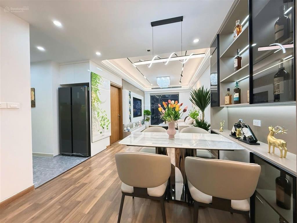 Cho thuê căn hộ chung cư ecohome 3. vào ở ngay