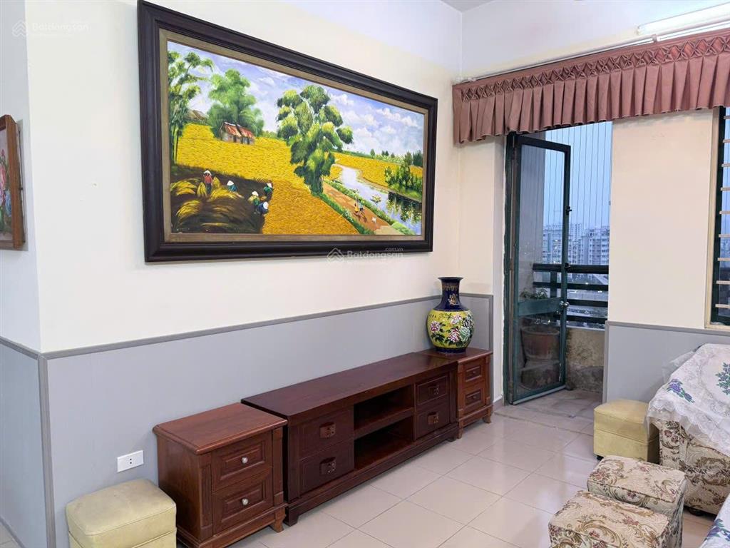 Cho thuê căn hộ chung cư resco cổ nhuế. 120m2. 3pn. full đồ. vào ở ngay