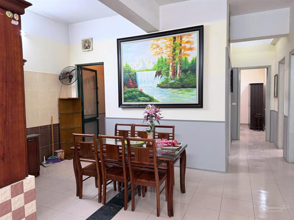 Cho thuê căn hộ chung cư resco cổ nhuế. 120m2. 3pn. full đồ. vào ở ngay