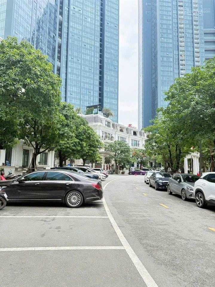 Bán shophouse đẹp ở sunshine city ciputra, 55 tỷ vnd, 150m2, 6pn, 5wc.  0966 977 ***
