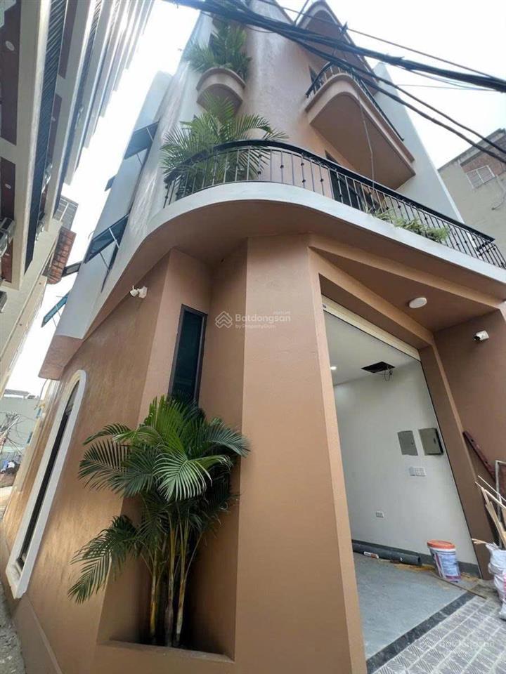 Phú thượng hàng xóm ciputra lô góc 4 tầng cực đẹp.  0966 977 ***