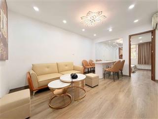 Bán căn hộ tập thể Nam Đồng, Đống Đa, nhà đẹp full nội thất, ô tô đỗ chân cầu thang