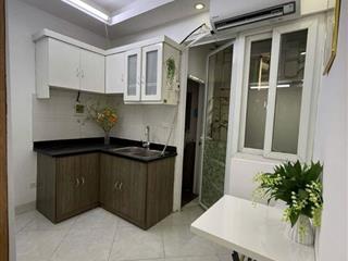 Chỉ hơn 1 tỷ! Bán căn hộ chung cư mini phố Chùa Láng, Đống Đa, nhà đẹp ở luôn