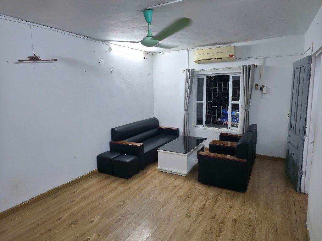 CHO THUÊ CĂN HỘ TẬP THỂ QUỲNH MAI , HAI BÀ TRƯNG, 2 NGỦ, 6 TRIỆU