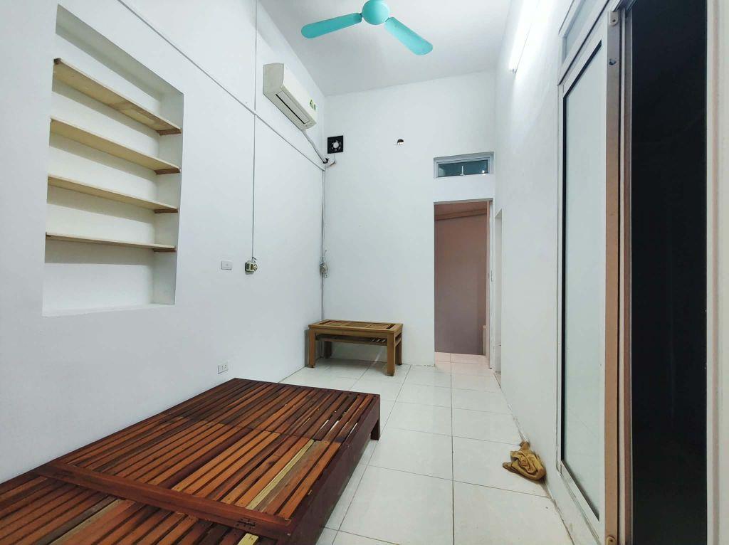 CHO THUÊ NHÀ RIÊNG PHỐ LÁNG HẠ, ĐỐNG ĐA, Ô TÔ ĐỖ CỬA, GẦN PHỐ - 8 TRIỆU