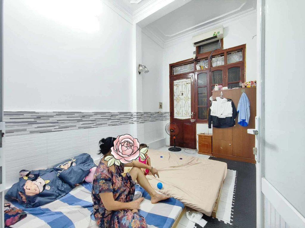 KIM MÃ - NÚI TRÚC - BA ĐÌNH, NHÀ ĐẸP, GẦN PHỐ, 2 NGỦ - 8 TRIỆU