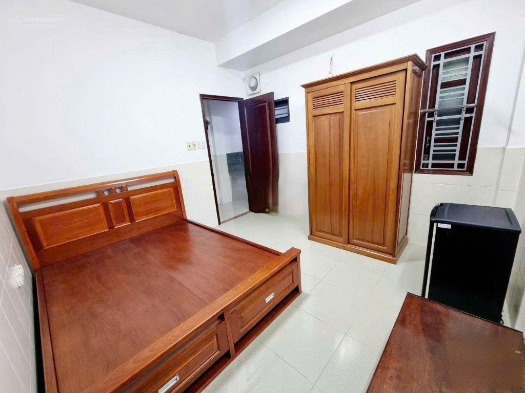 CHO THUÊ NHÀ NGUYÊN CĂN PHỐ GIẢNG VÕ, BA ĐÌNH, NHÀ ĐẸP 5 NGỦ