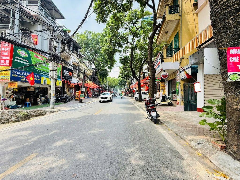CHO THUÊ NHÀ MẶT PHỐ ĐƯỜNG HOÀNG HOA THÁM, BA ĐÌNH, VỈA HÈ RỘNG, Ở, KINH DOANH ĐA DẠNG