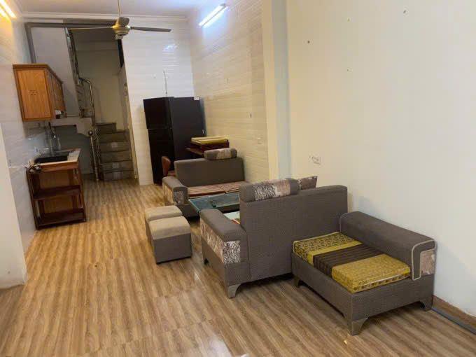 CHO THUÊ NHÀ RIÊNG NGÕ KIẾN THIẾT, KHÂM THIÊN, ĐỐNG ĐA, NHÀ SẴN NỘI THẤT, 8TR