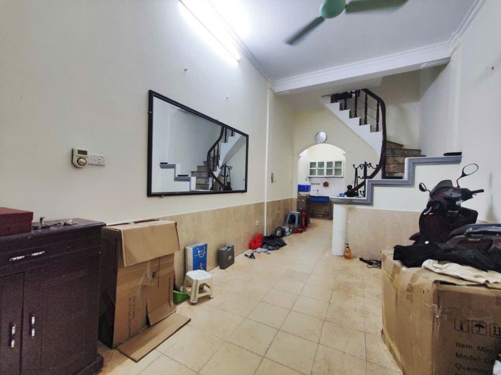 CHO THUÊ NHÀ NGUYÊN CĂN 7.2 HA VĨNH PHÚC, BA ĐÌNH, 10M RA PHỐ