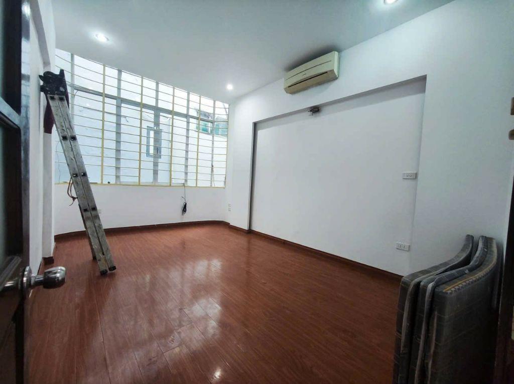 CHO THUÊ NHÀ NGUYÊN CĂN PHỐ NGỌC KHÁNH, BA ĐÌNH, 5 TẦNG GẦN BÃI Ô TÔ