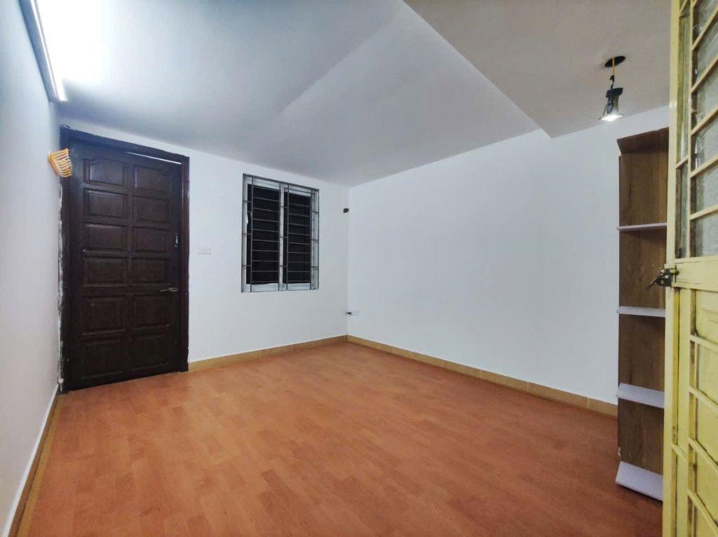 CHO THUÊ NHÀ NGUYÊN CĂN PHỐ NGỌC KHÁNH, BA ĐÌNH, 5 TẦNG GẦN BÃI Ô TÔ