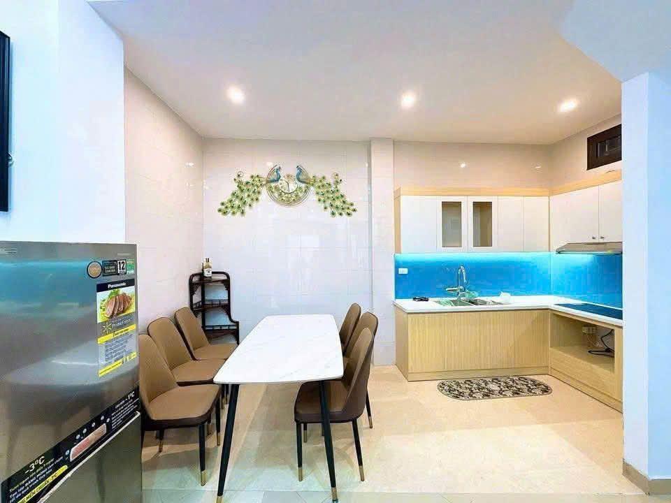 CHO THUÊ NHÀ NGUYÊN CĂN PHỐ TRẦN ĐẠI NGHĨA, HAI BÀ TRƯNG, NHÀ ĐẸP Ở LUÔN