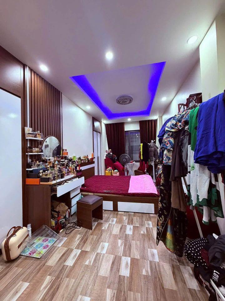 CHO THUÊ NHÀ NGUYÊN CĂN PHỐ BẠCH MAI, BAI BÀ TRƯNG, NHÀ ĐẸP Ở LUÔN