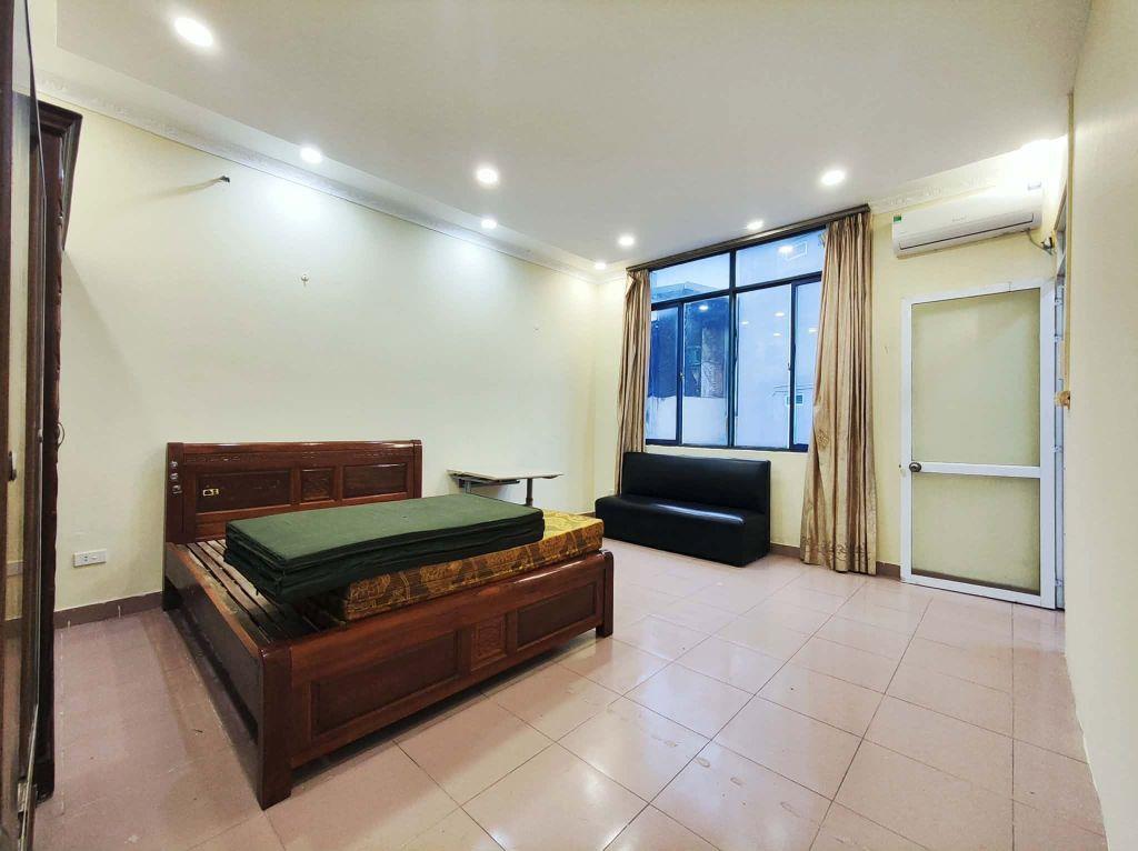 CHO THUÊ NHÀ PHỐ HÀNG THAN, BA ĐÌNH, 10M RA Ô TÔ, FULL ĐỒ Ở LUÔN – 7TR