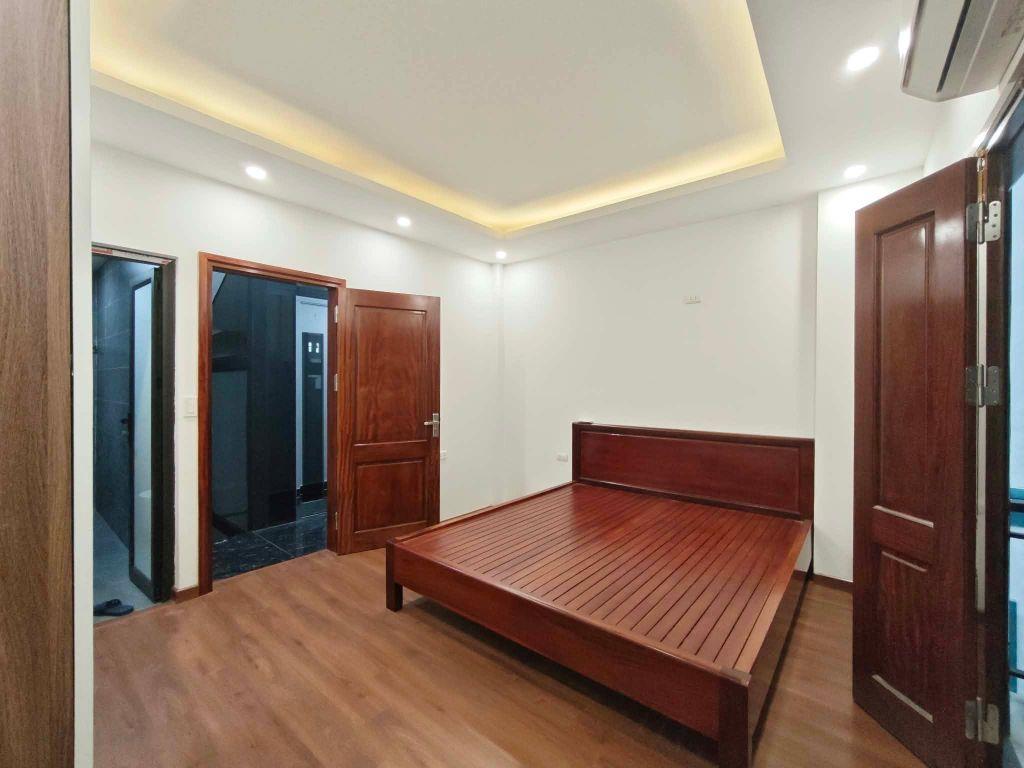 CHO THUÊ NHÀ 7.2HA VĨNH PHÚC, BA ĐÌNH, NHÀ MỚI, THANG MÁY, GẦN Ô TÔ